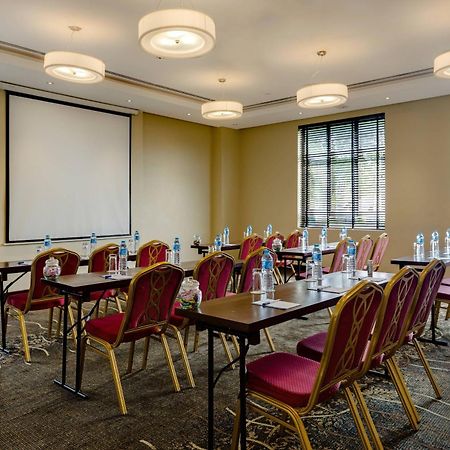Protea Hotel By Marriott Ikeja Select Lagos Zewnętrze zdjęcie