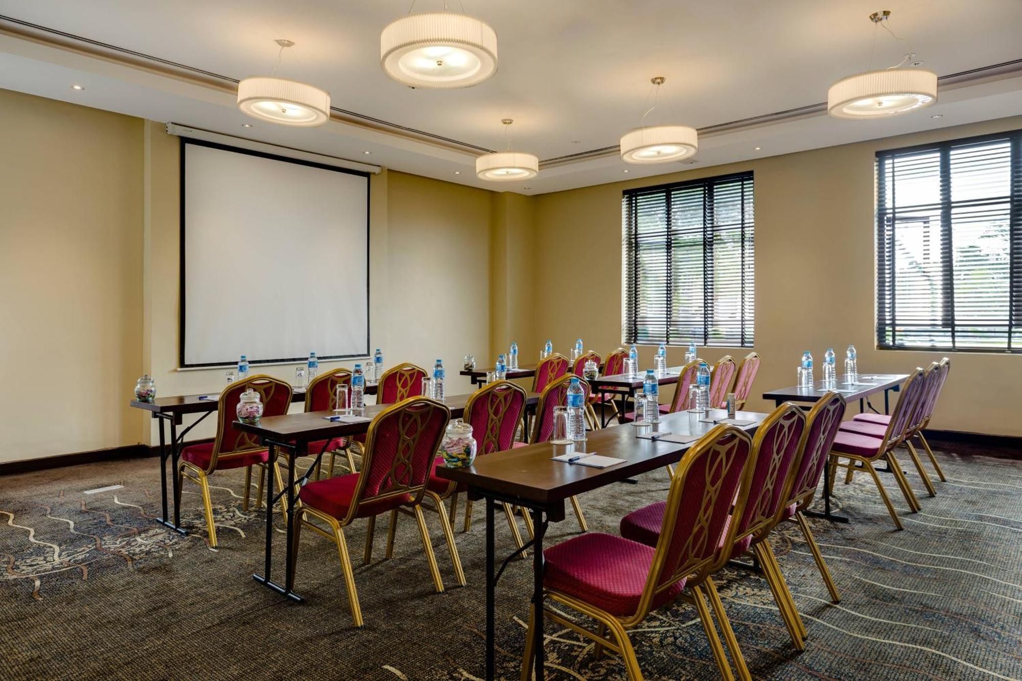 Protea Hotel By Marriott Ikeja Select Lagos Zewnętrze zdjęcie