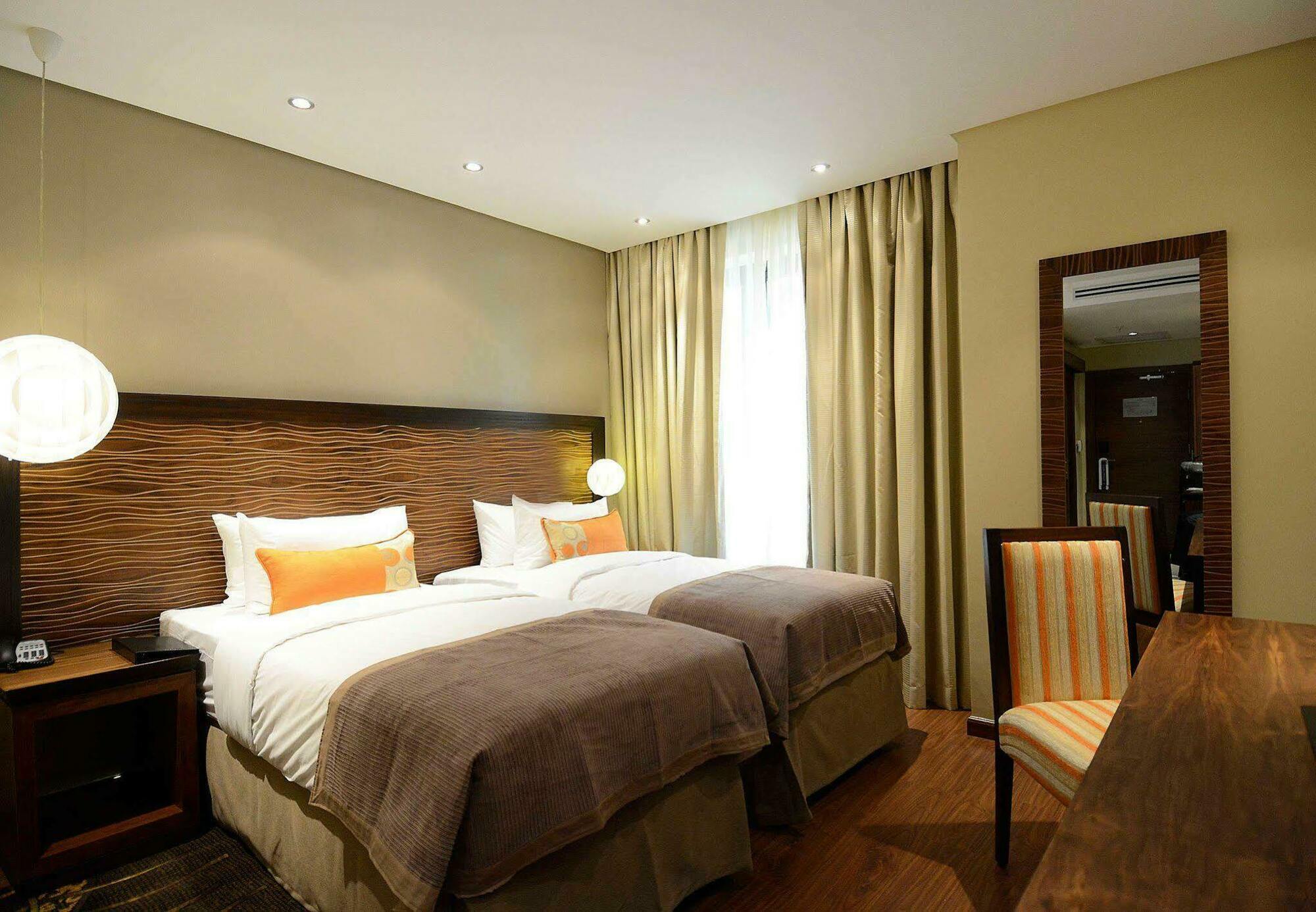 Protea Hotel By Marriott Ikeja Select Lagos Zewnętrze zdjęcie